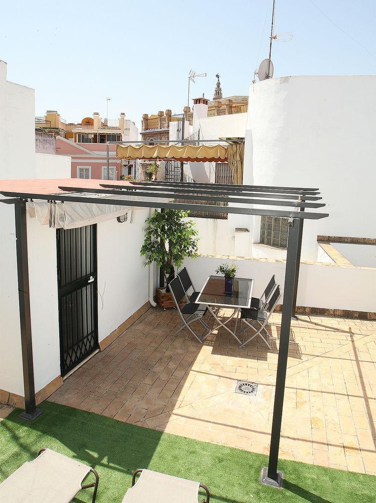 Apartamentos Sevilla Centro Exterior photo